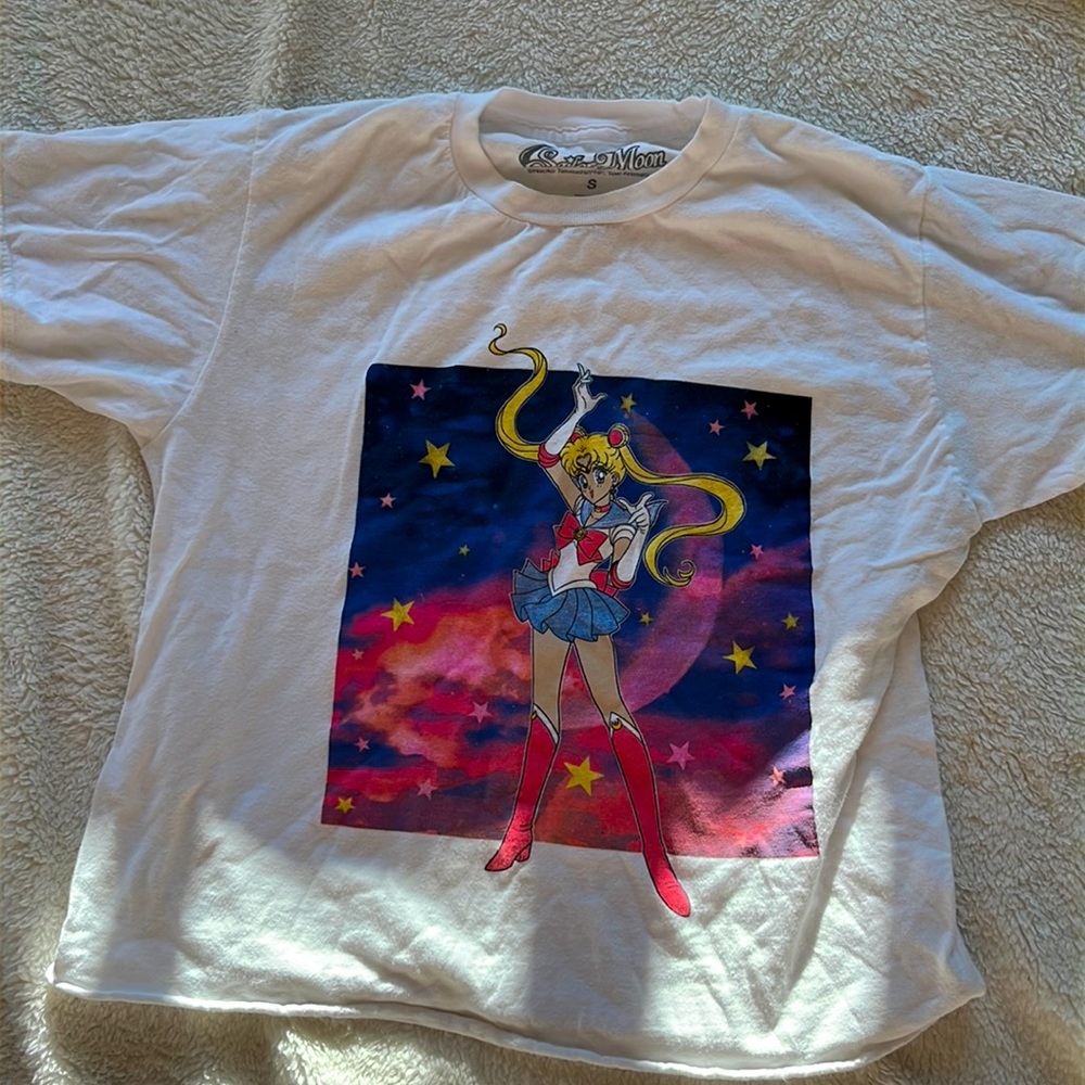 Sailor moon - hot topic - t-shirt- slightly worn - no cuts rips or snags - small